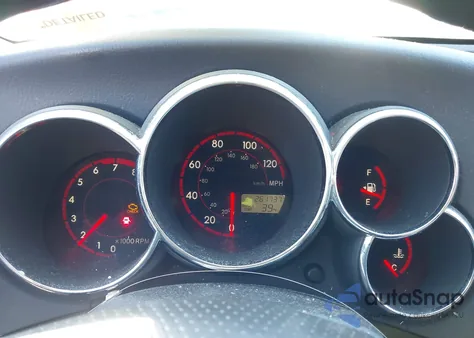 2004 Toyota Matrix Standard z USA, uszkodzony, nr VIN 2T1KR32E24C191666